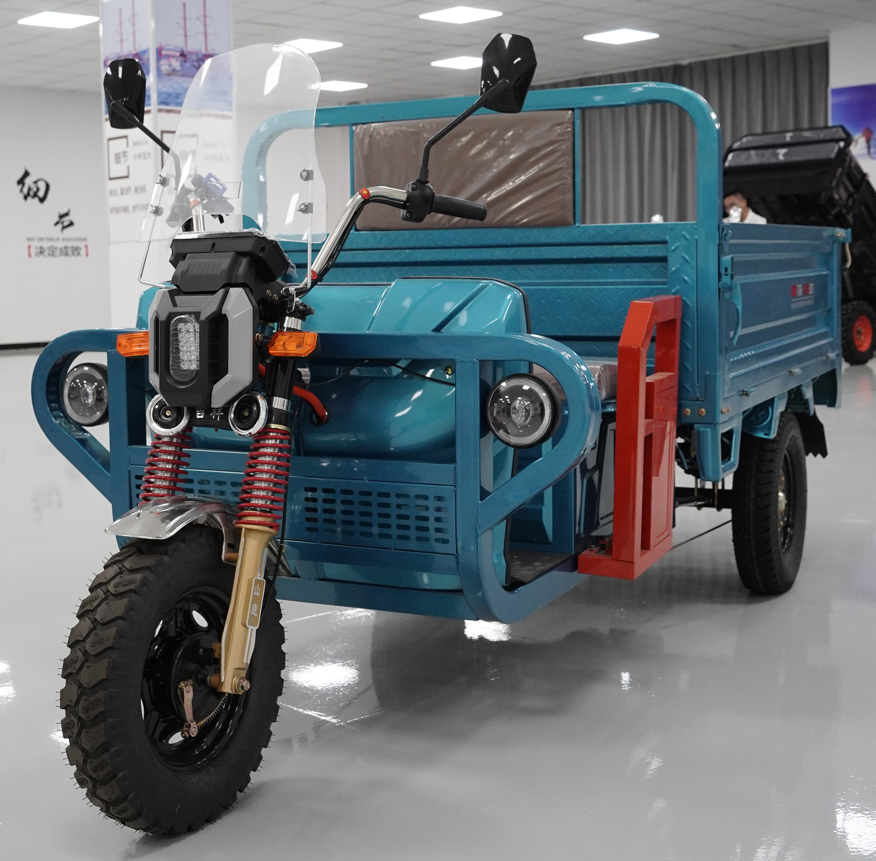 A Qingdao Aopule Company entrou no mercado de triciclos elétricos, remodelando o ecossistema de viagens de curta distância com tecnologia inovadora.